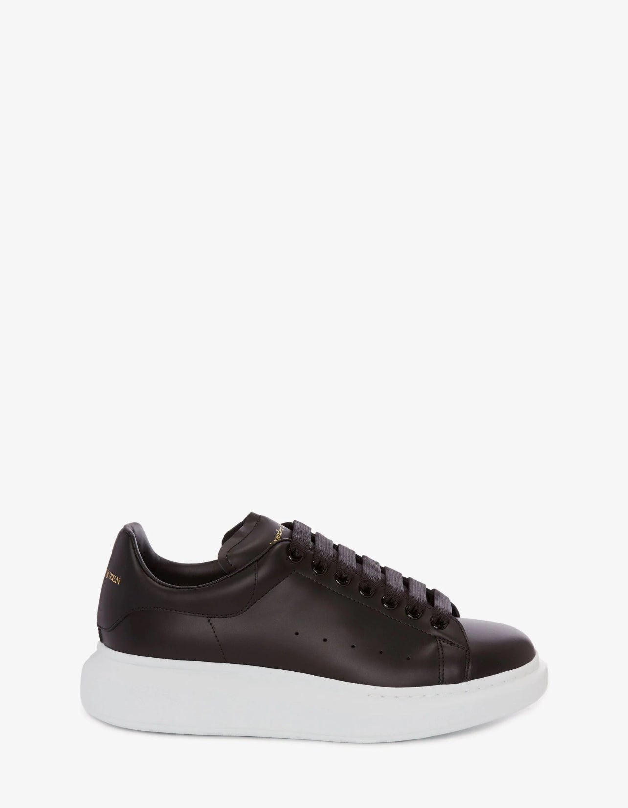 Alexander McQueen Men's Oversized Oversized Sneaker in Black